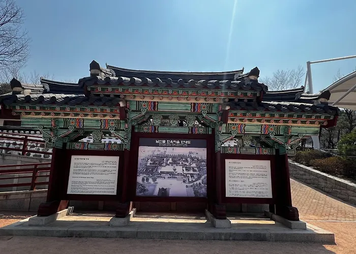 3-Warm Newly-Build Apt Near Dongdaemun History & Culture Park Station
